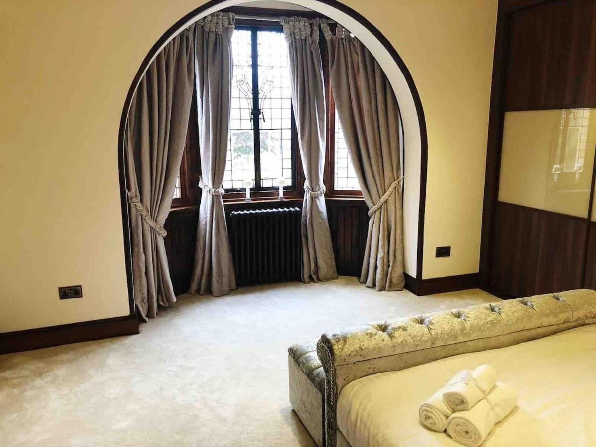 Beautiful 4-Bed Villa In 格拉斯哥 外观 照片